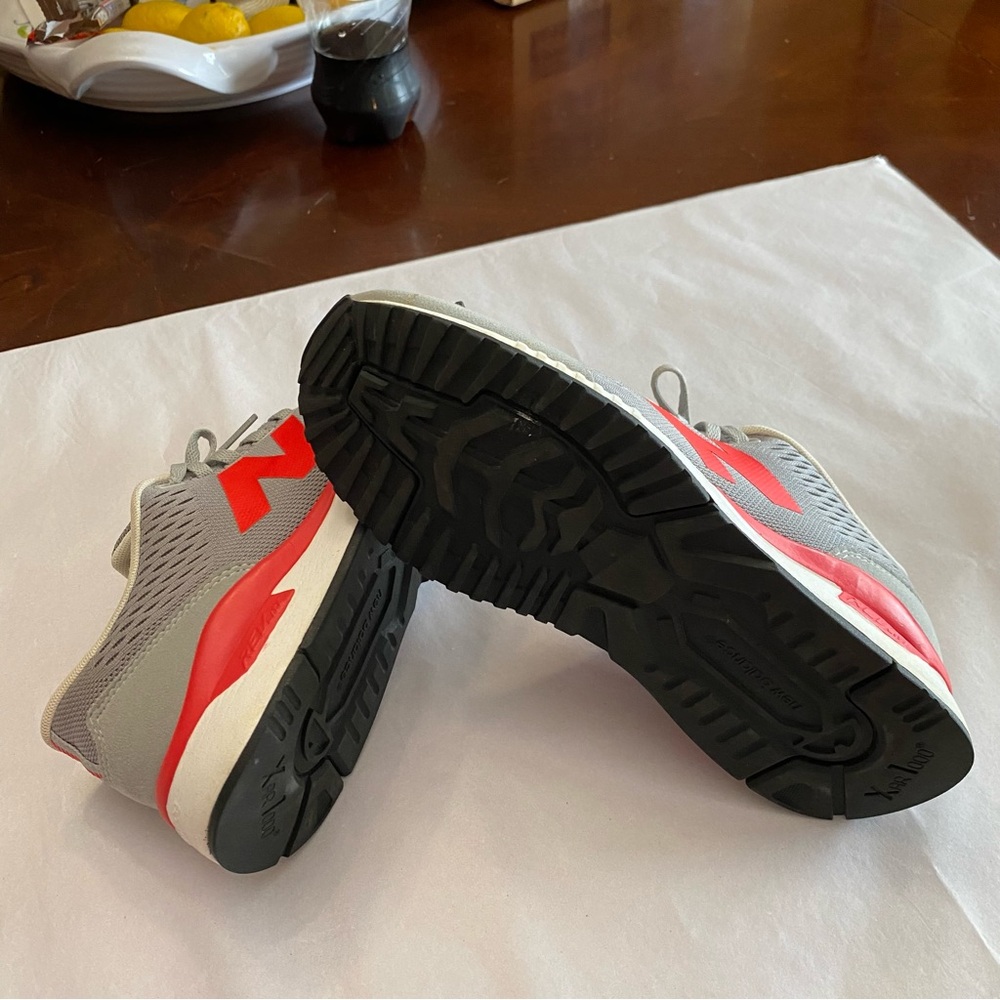 New Balance 005 Rev Lite Gray & Red Lace Up Athletic‎ Sneakers Size 6.5 - Picture 6 of 8
